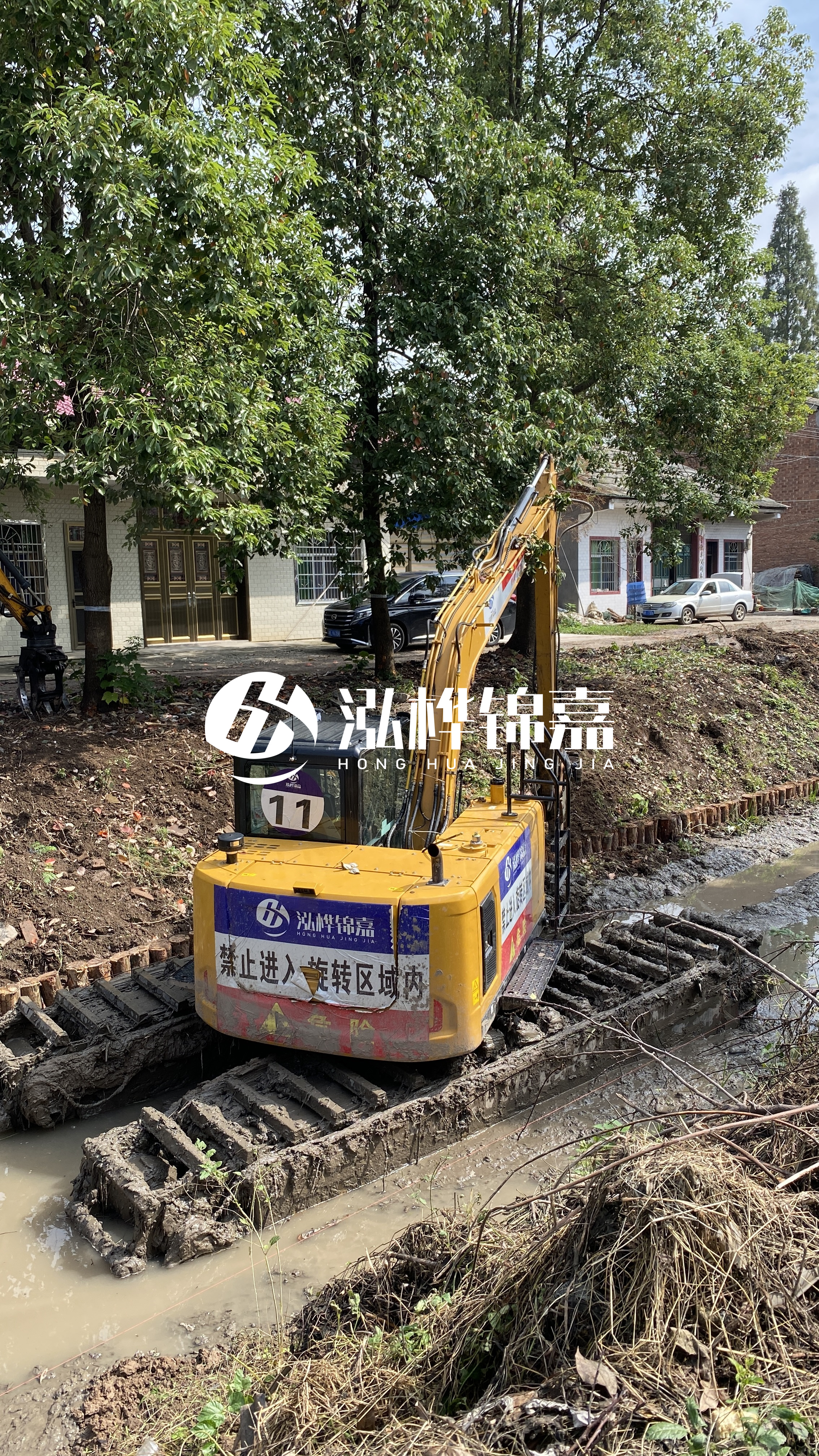邢臺(tái)挖機(jī)打木樁專業(yè)施工-挖掘機(jī)打木樁打直技巧？
